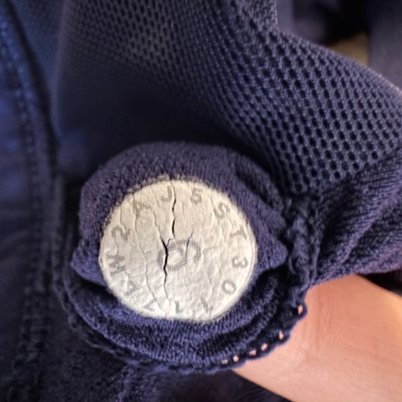 Free to Be Lululemon Sports Bra - Size 6 - Picture 3 of 3